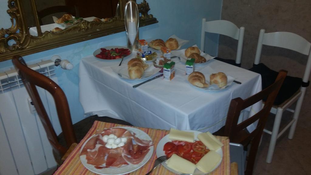 B&B Babri Simim Taj Roma Eksteriør bilde